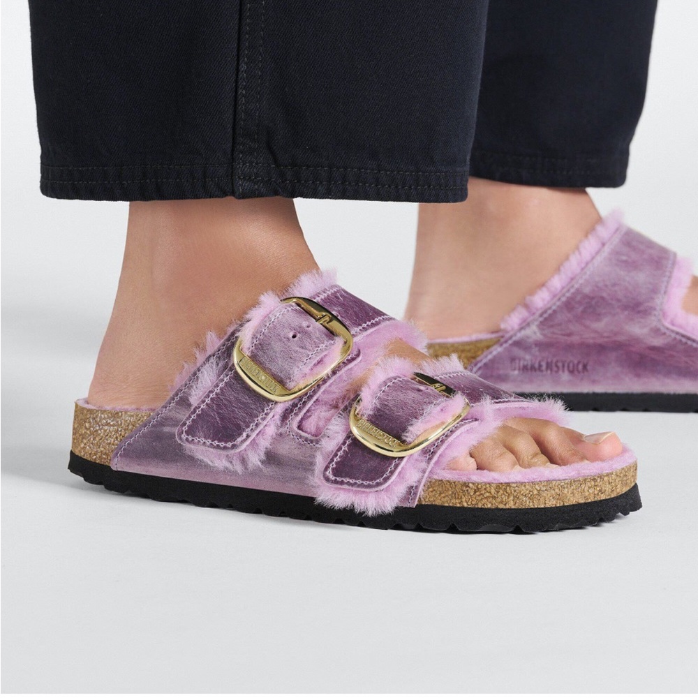 Birkenstock Arizona big buckle shearling 
Oiled leather NWOT
